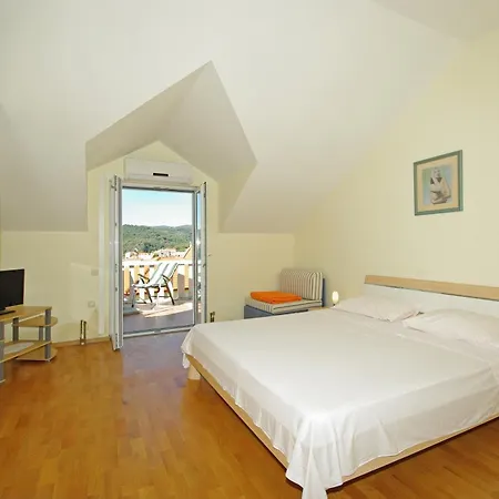 With A Parking Space Sumartin, Brac - 24131 Apartment *