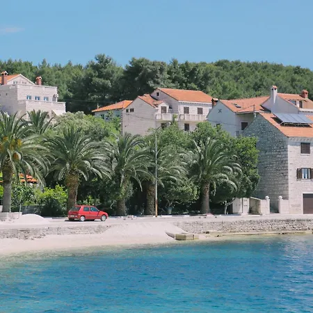 With Parking Space Sumartin, Brac - 24131 아파트