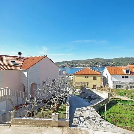 Apartment With A Parking Space Sumartin, Brac - 24131 *